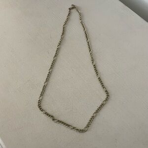 Elegant Gold Plated Chain Necklace. 20 inches in EUC.